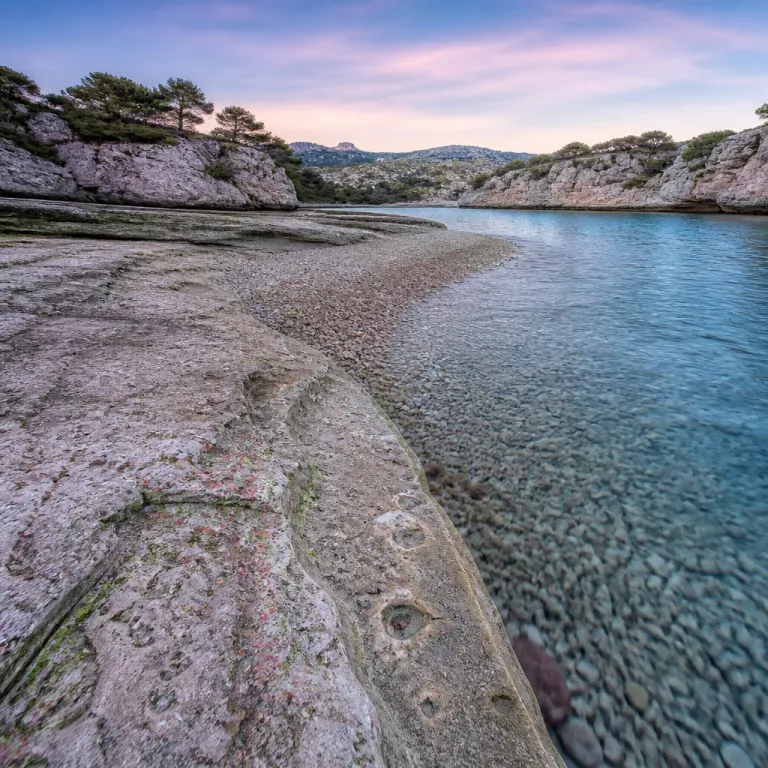 Where to swim near Aix-en-Provence: rivers, lakes and coastal coves for summer cool-downs